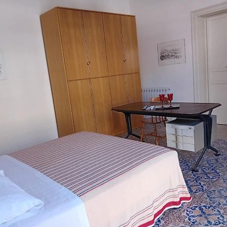 Casa Nonno Enrico In Via Oreto Palermo Bagian luar foto