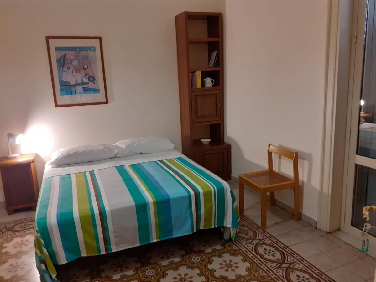 Casa Nonno Enrico In Via Oreto Palermo Bagian luar foto
